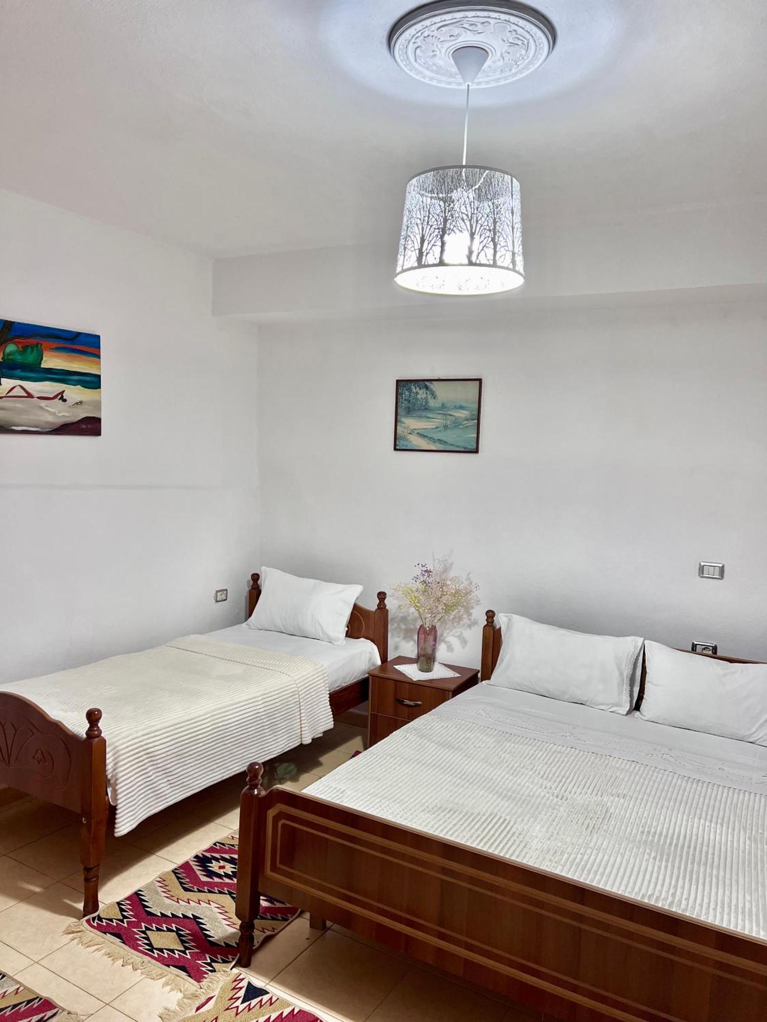 Tourists Guest House Gjirokastër 외부 사진