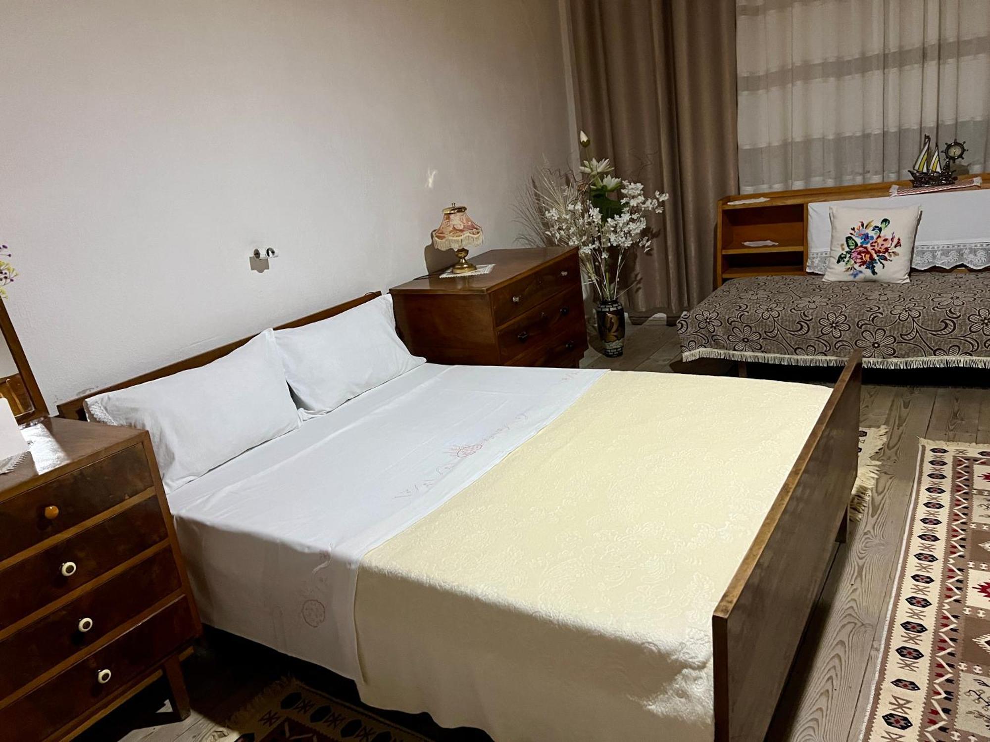 Tourists Guest House Gjirokastër 외부 사진